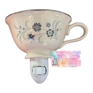 Vintage Style Floral Tea Cup Night Light Ceramic Porcelain Blue Flower Plug In